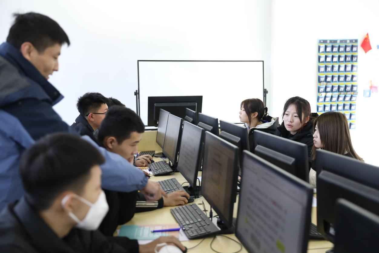 15�q�x��һ�z�W(xu��)����֮·ͬ�Ӿ���