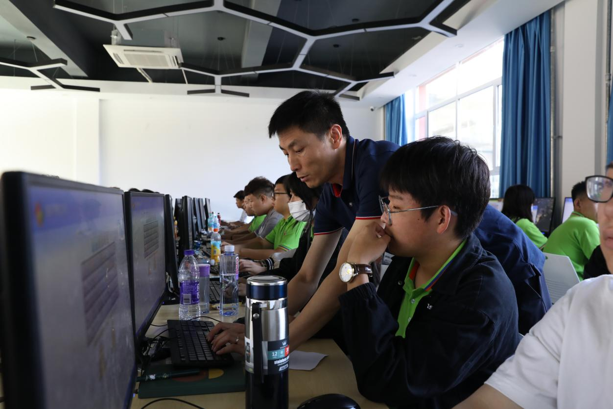 �����A�ε��z��������(y��ng)�ɞ�δ����·�ĽO�_ʯ