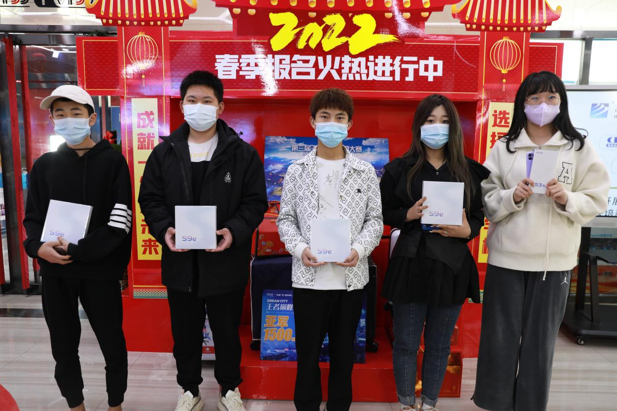 yľ͘I(y)AW(xu)L(fng)P