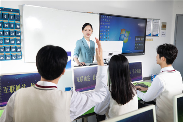 ʲôUO(sh)ԽԽ