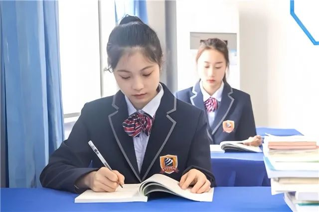 �������A���аࣺ�_�����W���������T������δ��